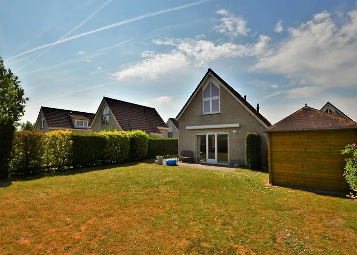 Appealing Bungalow With Garden