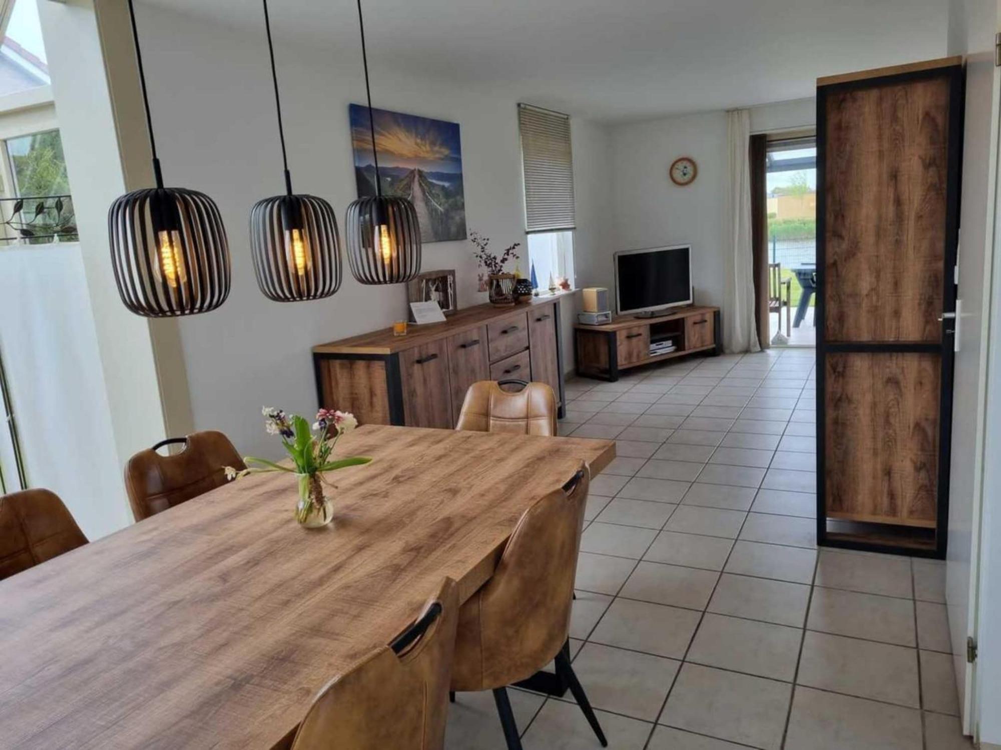 Vakantiehuis Appealing With Garden Breskens