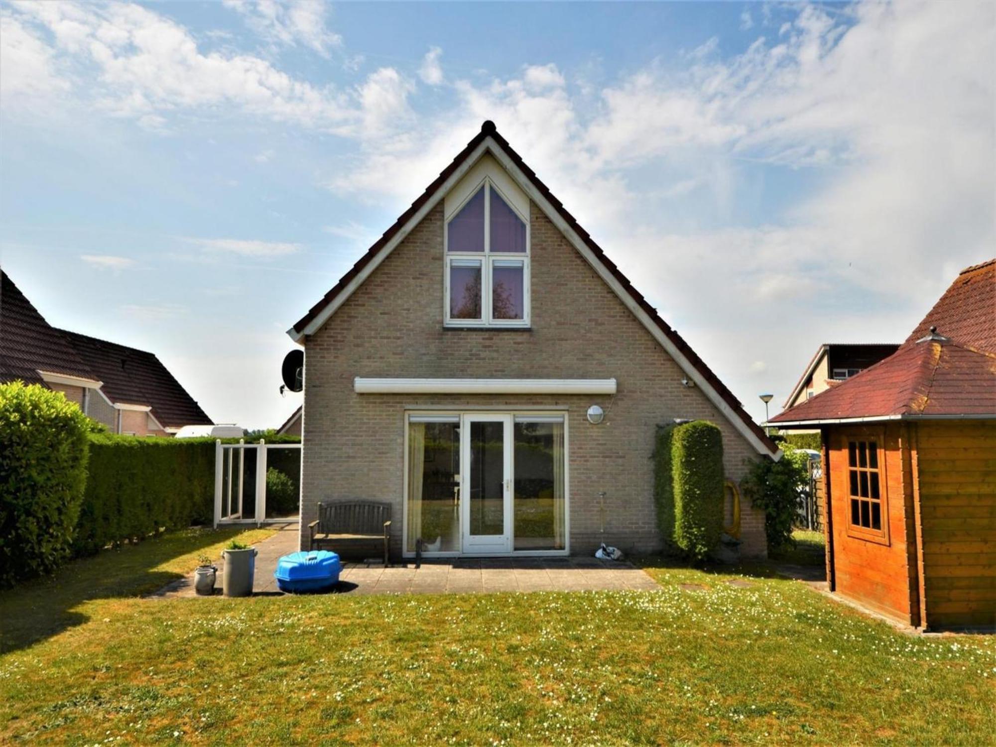 Vakantiehuis Appealing With Garden
